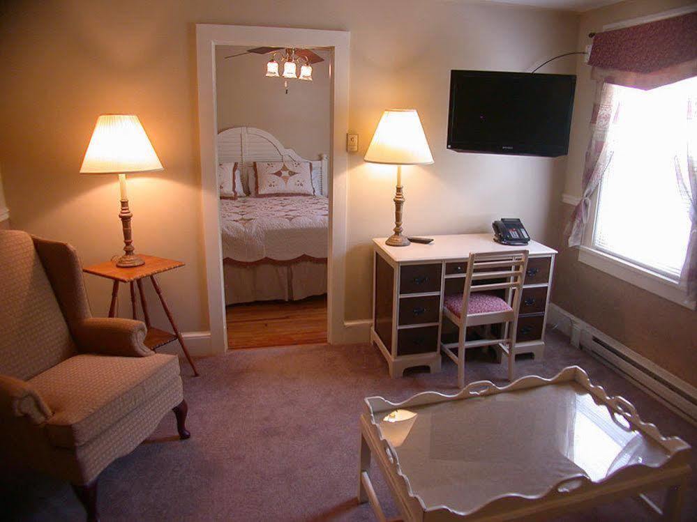 Mountaintop Lodge At Lake Naomi Mount Pocono Экстерьер фото